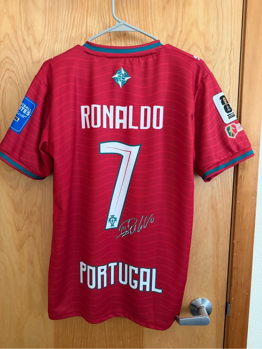 Portugal Ronaldo #7 Men's Soccer Jersey - Red